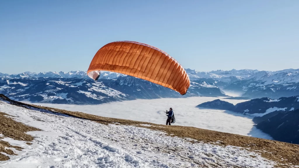 advanced paragliding techniques